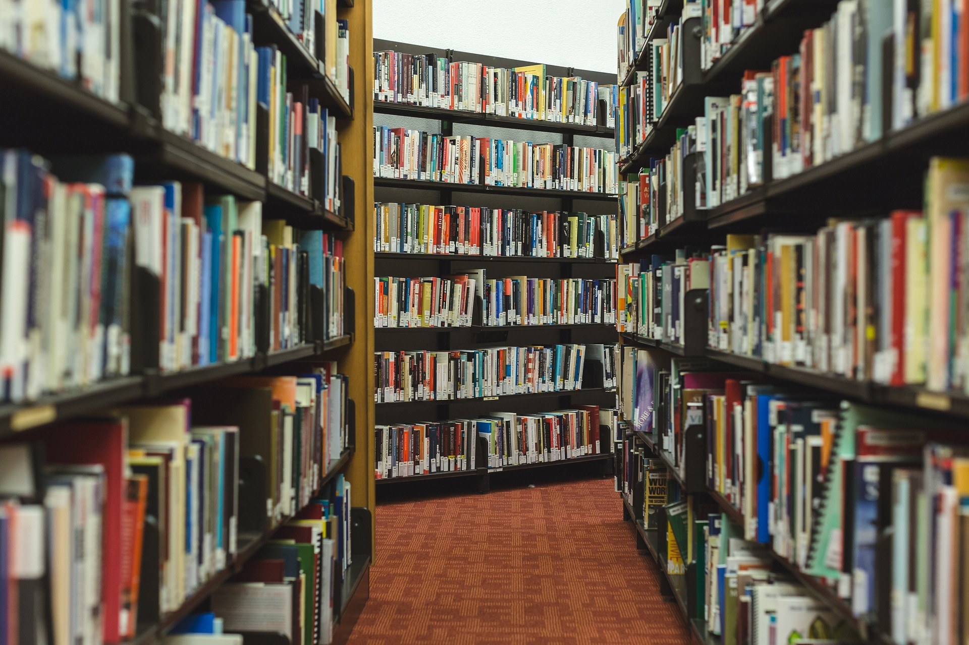 books 2562331 1920